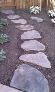 how to install a stepping stone path