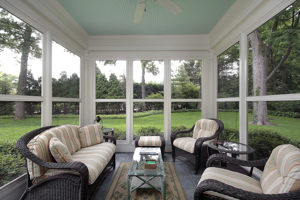 furnished screen porch